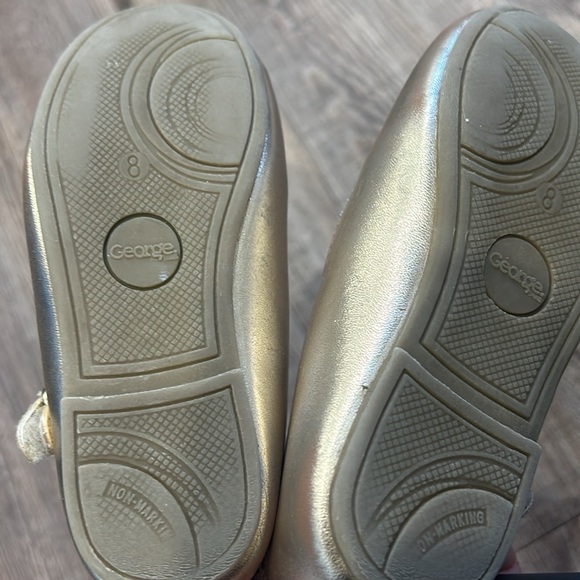 George Gold Dress Shoes with Elegant Strap - Picture 2 of 5